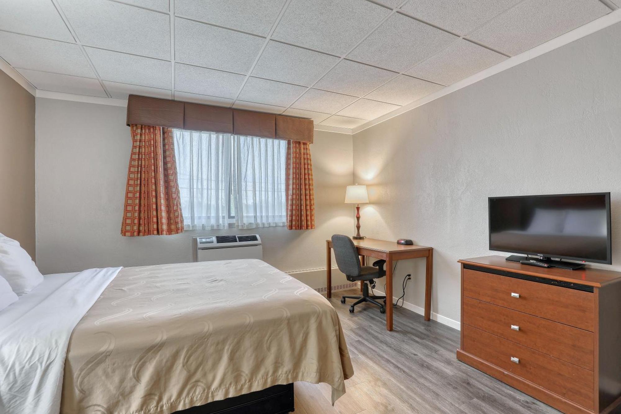 Quality Inn & Suites Downtown Green Bay Eksteriør billede