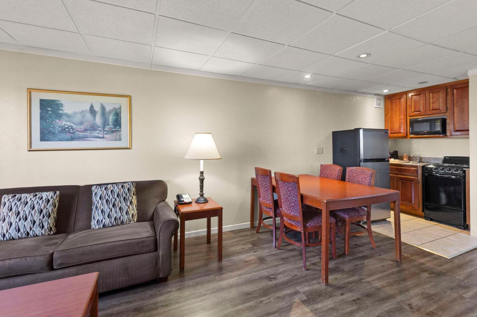 Quality Inn & Suites Downtown Green Bay Eksteriør billede