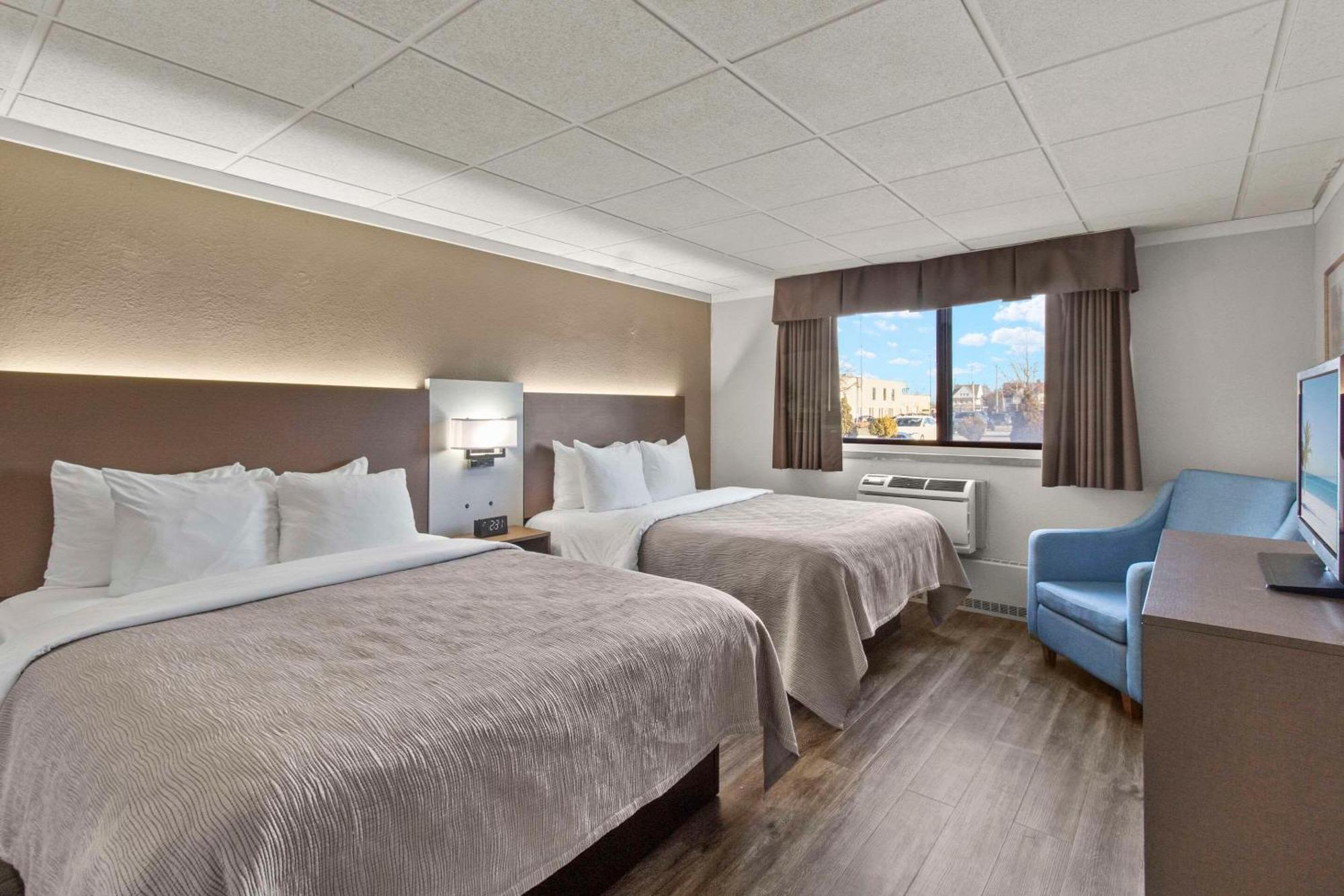 Quality Inn & Suites Downtown Green Bay Eksteriør billede
