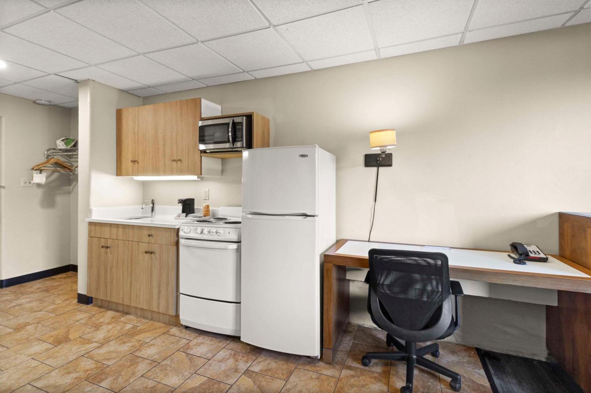 Quality Inn & Suites Downtown Green Bay Eksteriør billede