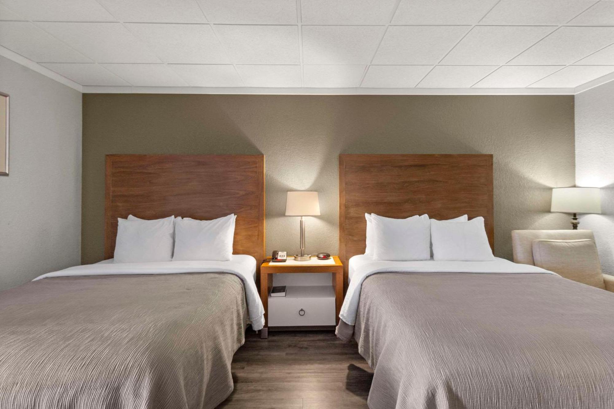 Quality Inn & Suites Downtown Green Bay Eksteriør billede