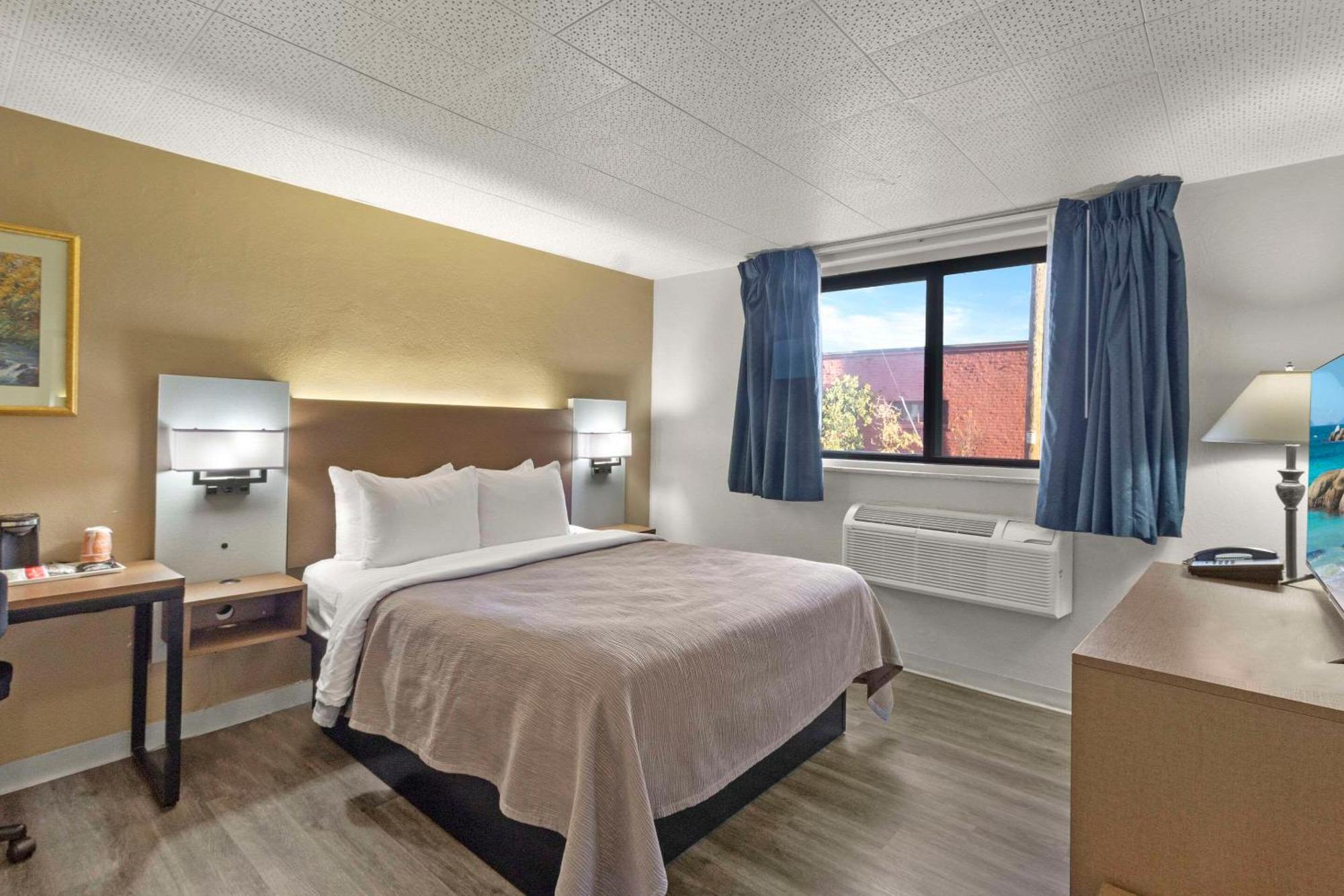 Quality Inn & Suites Downtown Green Bay Eksteriør billede