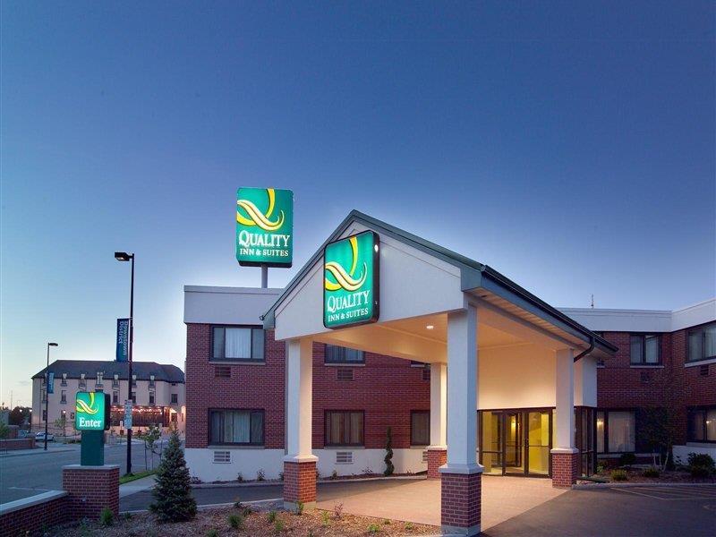Quality Inn & Suites Downtown Green Bay Eksteriør billede