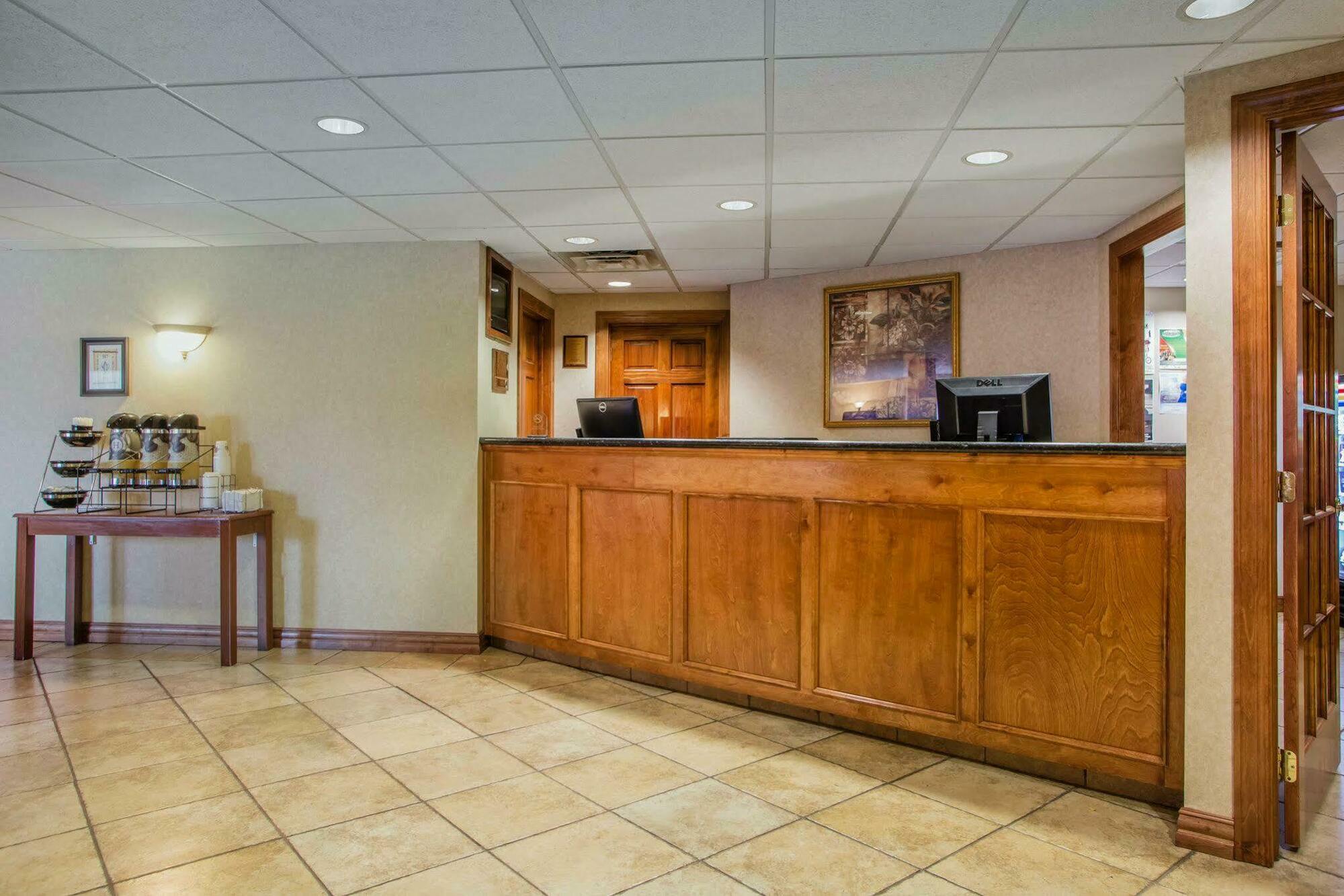 Quality Inn & Suites Downtown Green Bay Eksteriør billede