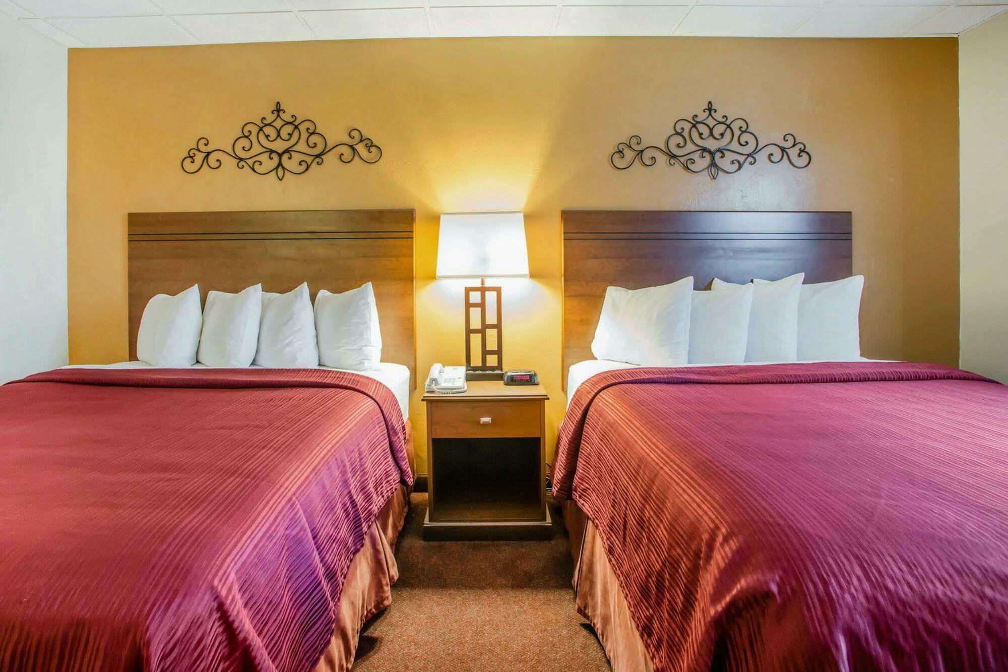 Quality Inn & Suites Downtown Green Bay Eksteriør billede