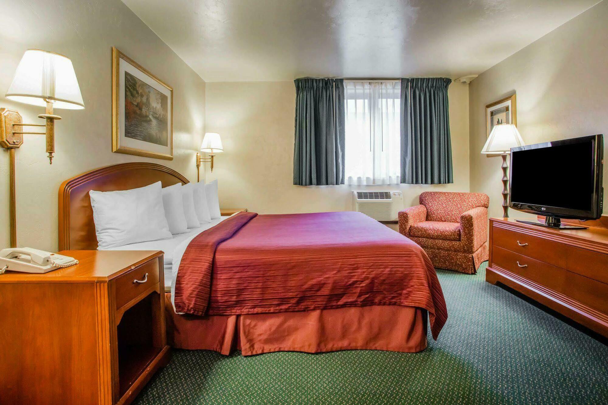 Quality Inn & Suites Downtown Green Bay Eksteriør billede